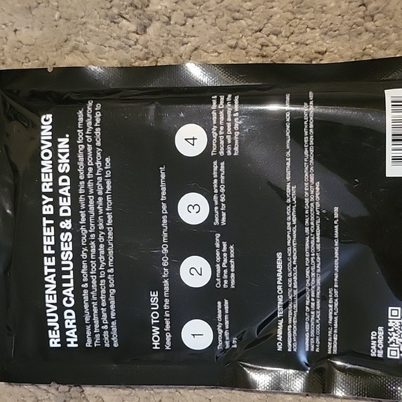 Exfoliating/Moisturizing Masks - Picture 5 of 5